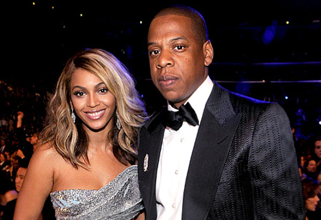 Who is Beyoncé married to?